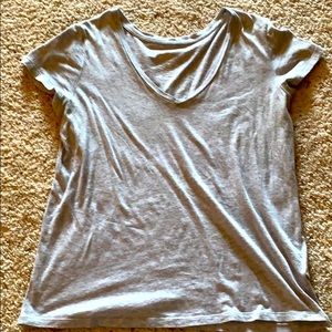 Gap Essential V-Neck
